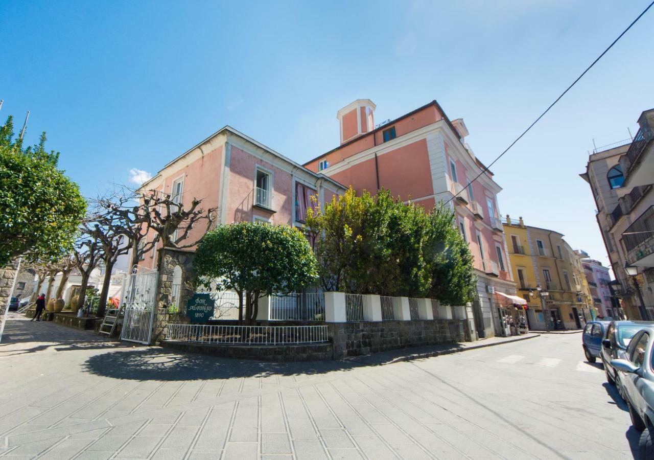 Maison Due Golfi SantʼAgata sui Due Golfi Extérieur photo