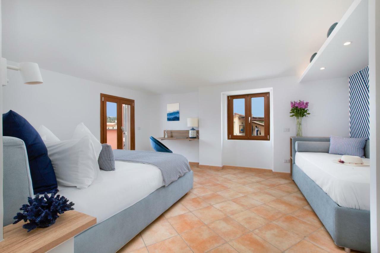 Maison Due Golfi SantʼAgata sui Due Golfi Extérieur photo